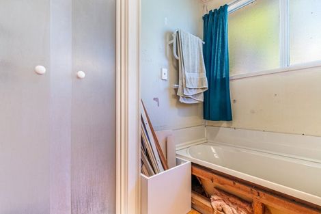 Photo of property in 8 Glucina Place, Glen Eden, Auckland, 0602