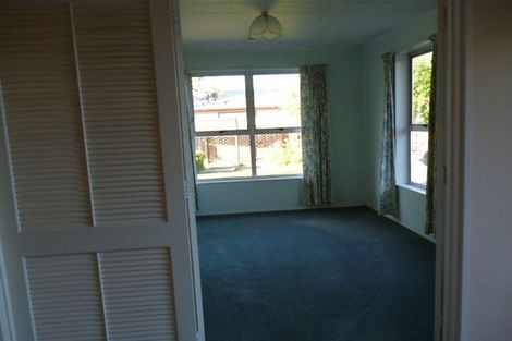 Photo of property in 17 Gebbie Road, Taradale, Napier, 4112