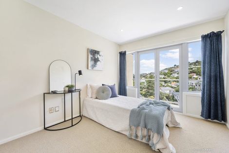 Photo of property in 30 Lerwick Terrace, Melrose, Wellington, 6023