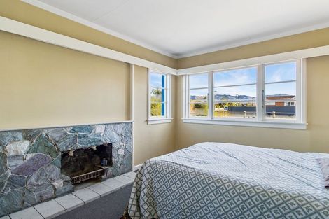 Photo of property in 53 Rhodes Street, Waimate, 7924