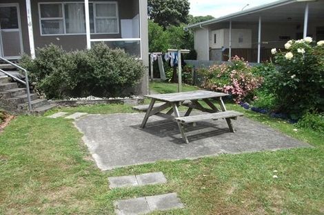 Photo of property in 6 Croft Grove, Moera, Lower Hutt, 5010