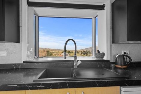 Photo of property in 25 Tamblyn Drive, Lake Roxburgh Village, Roxburgh, 9571