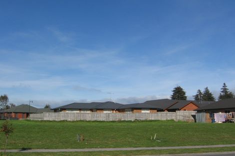 Photo of property in 44 Nottingham Drive, Hamilton East, Hamilton, 3216