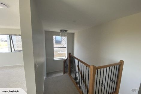 Photo of property in 3 Hakinakina Drive, Flat Bush, Auckland, 2019