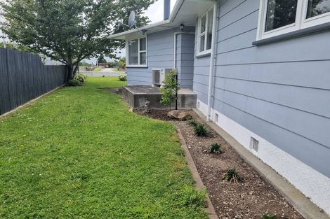 Photo of property in 27 Kent Street, Carterton, 5713