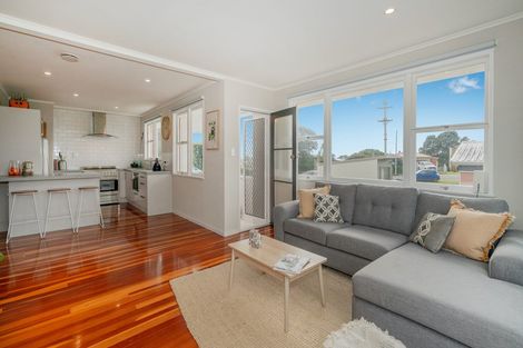 Photo of property in 1 The Crescent, Waihi Beach, 3611