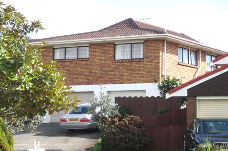 Photo of property in 2/6 Gardenia Grove, Half Moon Bay, Auckland, 2012