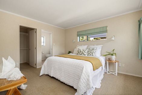 Photo of property in 1 Hadleigh Place, Bethlehem, Tauranga, 3110