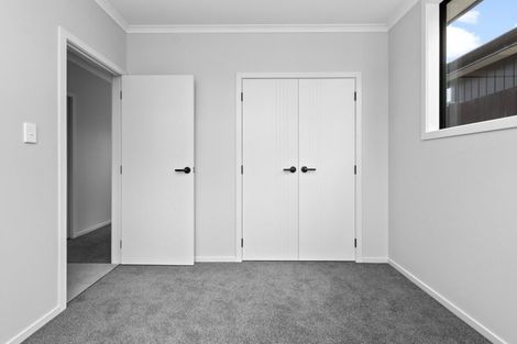 Photo of property in 2/4 Carey Street, Maeroa, Hamilton, 3200