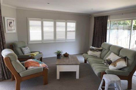 Photo of property in 189a Centreway Road, Orewa, 0931