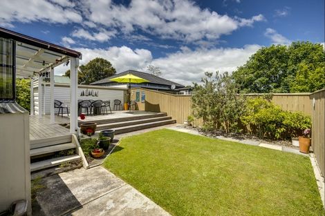 Photo of property in 38 Napier Terrace, Hospital Hill, Napier, 4110