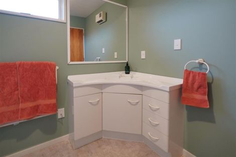 Photo of property in 3 Oaktree Lane, Bishopdale, Christchurch, 8053