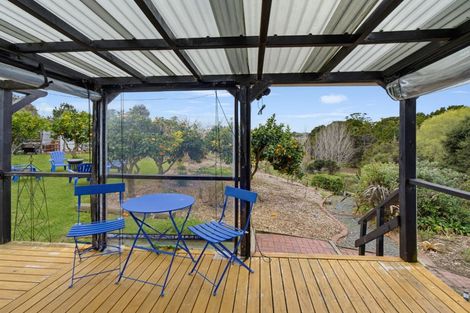 Photo of property in 43 Pahi Road, Paparoa, 0571