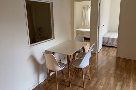 Photo of property in 211 Chelsea View Drive, Chatswood, Auckland, 0626