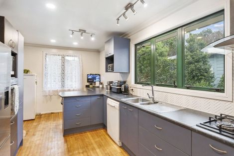 Photo of property in 36 Ruapehu Street, Paraparaumu, 5032