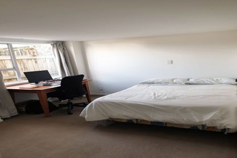 Photo of property in 32 Athena Drive, Totara Vale, Auckland, 0629