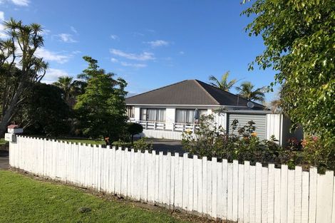 Photo of property in 1/69 Howe Street, Howick, Auckland, 2014