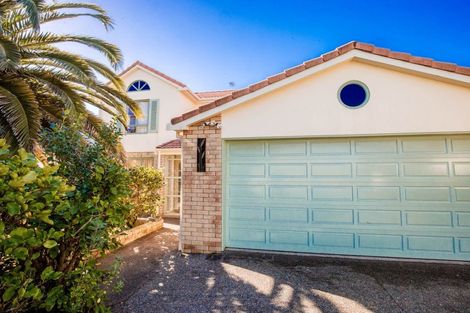 Photo of property in 19 Gilberd Place, Torbay, Auckland, 0630