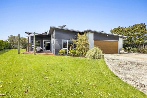 Photo of property in 10 Arthur Street, Hawera, 4674