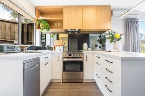 Photo of property in 18a Apple Terrace, Ranui, Porirua, 5024