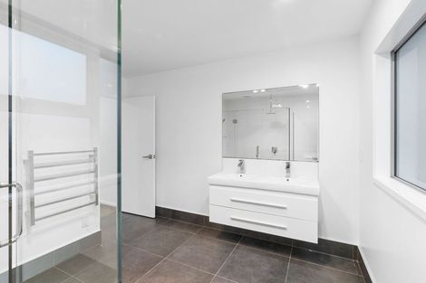 Photo of property in 51 Waikawa Beach Road, Manakau, Levin, 5573