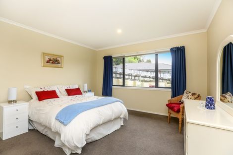 Photo of property in 12 Kororako Grove, Whalers Gate, New Plymouth, 4310