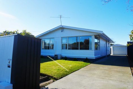 Photo of property in 2/4 Lansbury Avenue, Strowan, Christchurch, 8052