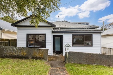 Photo of property in 50 Te Wharepouri Street, Berhampore, Wellington, 6023