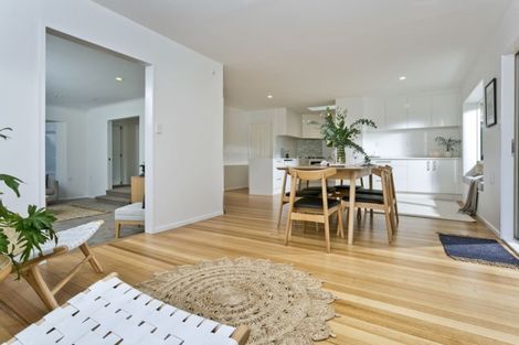 Photo of property in 5 Sandpiper Grove, Unsworth Heights, Auckland, 0632