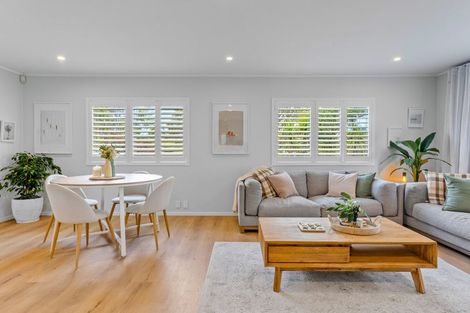 Photo of property in 3/16 Gatman Street, Birkdale, Auckland, 0626