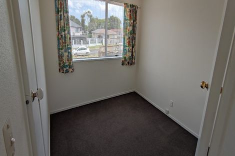 Photo of property in 25 Lisa Rise, Half Moon Bay, Auckland, 2012