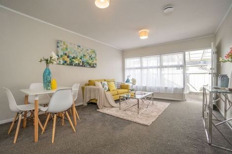 Photo of property in 4/188 Captain Springs Road, Onehunga, Auckland, 1061