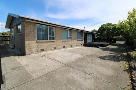Photo of property in 51 Saint Heliers Crescent, Aranui, Christchurch, 8061