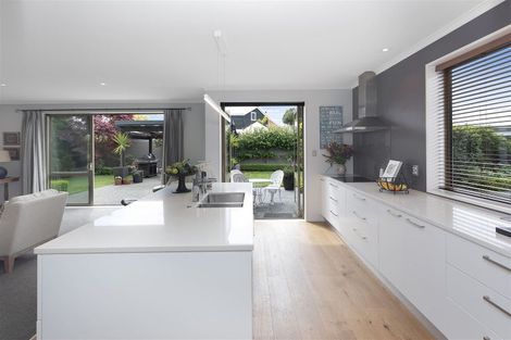 Photo of property in 135a Avonhead Road, Avonhead, Christchurch, 8042