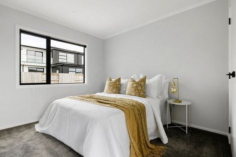 Photo of property in 2/42 Rose Berry Crescent, Flagstaff, Hamilton, 3210