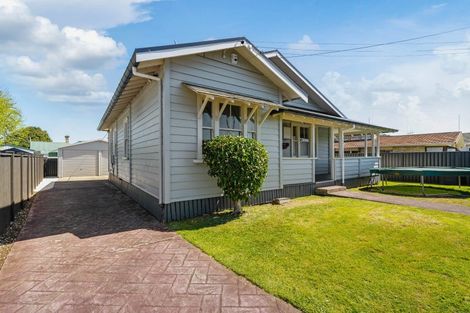Photo of property in 16 Wolfe Street, Regent, Whangarei, 0112