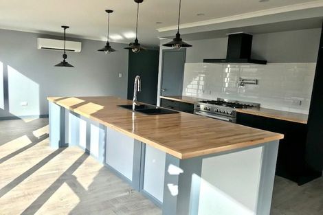 Photo of property in 2/1059 Bank Street, Te Awamutu, 3800