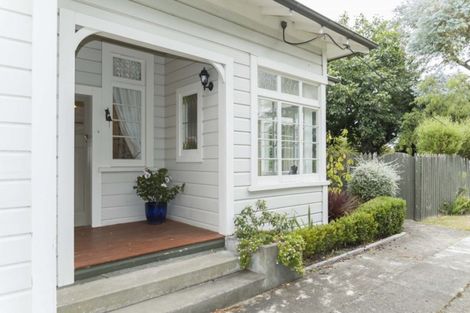 Photo of property in 30 Victoria Avenue, Dannevirke, 4930