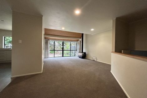 Photo of property in 17a Karetu Road, Greenlane, Auckland, 1051