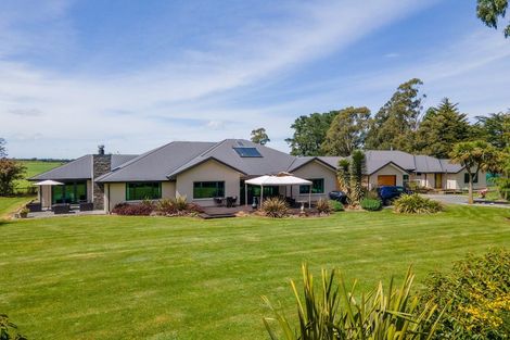 Photo of property in 152 Deans Road, Darfield, 7571