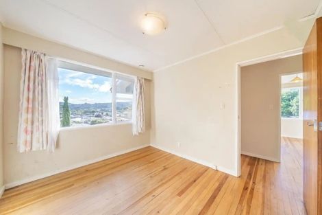 Photo of property in 29 Thomson Grove, Stokes Valley, Lower Hutt, 5019