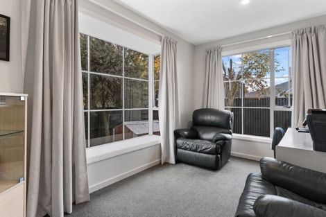 Photo of property in 28 Riverlaw Terrace, Saint Martins, Christchurch, 8022