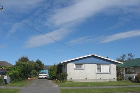 Photo of property in 37 Wychwood Crescent, Bishopdale, Christchurch, 8053