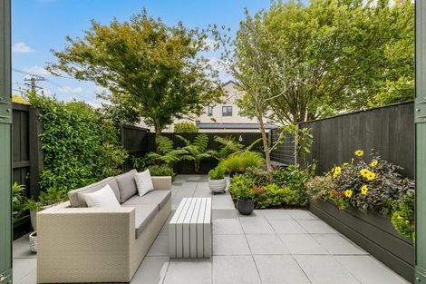 Photo of property in 2/36 Champion Street, Edgeware, Christchurch, 8013