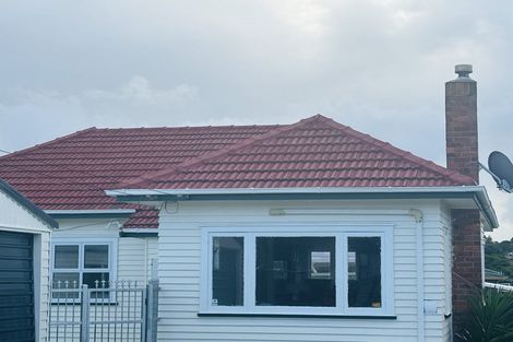Photo of property in 33 Earlsworth Road, Mangere East, Auckland, 2024