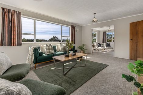 Photo of property in 10 Bosun Terrace, Whitby, Porirua, 5024