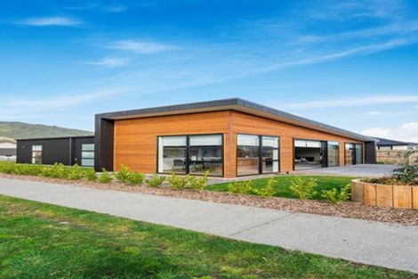 Photo of property in 2 Paioke Street, Waikanae, 5036