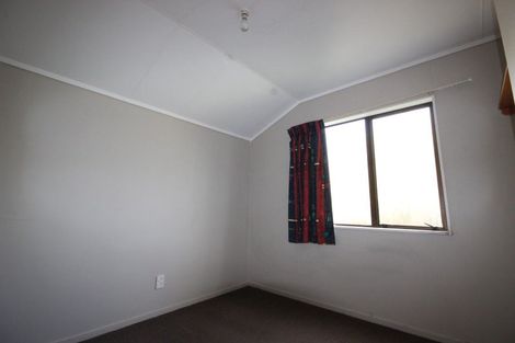 Photo of property in 16 Keeling Street, West End, Palmerston North, 4412
