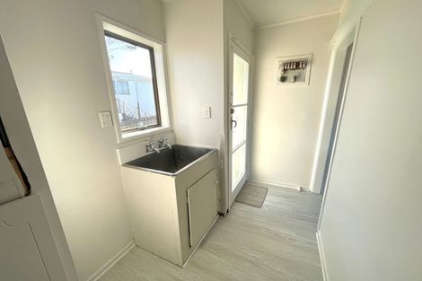 Photo of property in 43 Sharland Avenue, Manurewa, Auckland, 2102