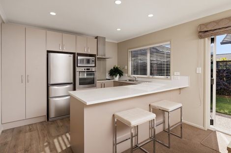 Photo of property in 16 Bridgewater Way, Pyes Pa, Tauranga, 3112